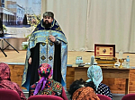 В госпитале города Павловска священнослужитель совершил молебен перед честными мощами священномученика Петра (Зверева),архиепископа Воронежского
