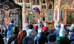 В Михайло-Архангельском храме города Острогожска совершено великопостное богослужение и освящено коливо