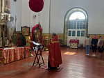 Настоятель Петропавловского храма совершил молебное пение для учащихся на благополучную сдачу экзаменов