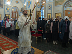 Епископ Россошанский и Острогожский Дионисий совершил архипастырский визит в г. Острогожск и возглавил торжественное богослужение в Тихоновском соборном храме