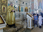 В Неделю о блудном сыне епископ Дионисий совершил Божественную литургию в Свято-Ильинском кафедральном соборе города Россошь