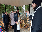 Духовенство Острогожского благочиния совершило панихиду на могиле почитаемого в народе старца Иоанна, (инока Лаврентия)