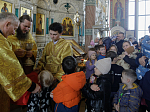 В Неделю о блудном сыне епископ Дионисий совершил Божественную литургию в Свято-Ильинском кафедральном соборе города Россошь