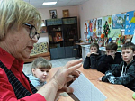 В воскресной школе Петропавловского храма прошёл мастер-класс по изготовлению рождественских украшений