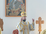 Епископ Россошанский и Острогожский Дионисий совершил Божественную литургию в Воскресенском соборе Белогорского епархиального мужского монастыря