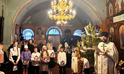 В Покровском храме города Павловска прошло торжественное мероприятие, приуроченное к Рождеству Христову