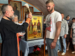 В храмах Россошанского благочиния пребывала икона святых благ. кн. Александра Невского и праведного Феодора Ушакова с частицами мощей.