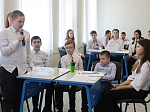 В Острогожске состоялась итоговая межмуниципальная дискуссия среди воспитанников воскресных и образовательных школ Россошанской епархии на тему «Что значит жить по Евангелию. Осмысление подвигов новомучеников и исповедников Церкви Русской». 