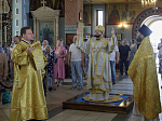 В день памяти Всех святых, в земле Российской просиявших, епископ Дионисий совершил Литургию в Ильинском кафедральном соборе города Россошь