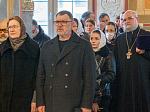 В день памяти священномученика Петра, архиепископа Воронежского, епископ Россошанский и Острогожский Дионисий сослужил митрополиту Воронежскому и Лискинскому Сергию за богослужением в Алексиево-Акатовом монастыре