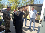 Благочинный благословил волонтеров из Калачеевского района перед отправкой гуманитарного груза в зону проведения специальной военной операции