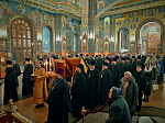 Митрополит Воронежский и Лискинский Леонтий возглавил служение всенощного бдения с акафистом у мощей святителя Митрофана, первого епископа Воронежского