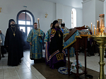 В праздник Похвалы Богородицы Архипастырь совершил Божественную литургию в Воскресенском соборе Белогорского мужского монастыря