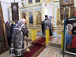 В Успенском храме села Трехстенки была совершена соборная служба
