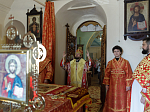 В понедельник Светлой седмицы епископ Дионисий совершил Литургию в храме Покрова Пресвятой Богородицы города Павловска