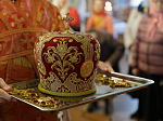В понедельник Светлой седмицы епископ Дионисий совершил Литургию в храме Покрова Пресвятой Богородицы города Павловска
