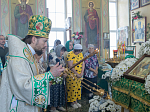 В праздник Святой Троицы Правящий Архиерей совершил Литургию в Свято-Троицком храме г. Россоши