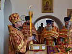 Епископ Россошанский и Острогожский Дионисий совершил Божественную литургию в Георгиевском храме с. Манино