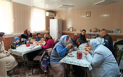 В Калаче ко Дню пожилого человека состоялось просветительское мероприятие на территории храма Вознесения Господня
