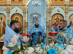 В праздник Казанской иконы Божией Матери Преосвященнейший епископ Дионисий совершил Литургию в Казанском храме пгт. Каменка