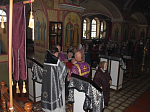 В Михайло-Архангельском храме была совершена Литургия Преждеосвященных Даров