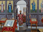 В день Радоницы Преосвященнейший епископ Дионисий совершил Литургию в Воскресенском соборе Белогорского епархиального мужского монастыря