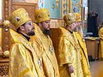 Торжественное соборное богослужение в праздник Собора Воронежских святых было совершено в Благовещенском кафедральном соборе города Воронежа