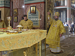 В Неделю 21-ю по Пятидесятнице епископ Дионисий возглавил воскресное богослужение в Свято-Ильинском кафедральном соборе города Россошь