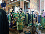 В канун праздника Святой Троицы Преосвященнейший епископ Дионисий совершил всенощное бдение в Свято-Ильинском кафедральном соборе г. Россошь