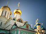 Епископ Россошанский и Острогожский Дионисий сослужил Святейшему Патриарху Кириллу за всенощным бдением в Троице-Сергиевой лавре