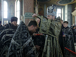 Преосвященнейший епископ Дионисий совершил в Свято-Ильинском кафедральном соборе города Россоши последнюю в этом году Литургию Преждеосвященных Даров