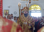 Преосвященнейший епископ Дионисий совершил Божественную литургию в Георгиевском храме села Терновое Острогожского района
