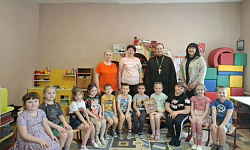 Настоятель Преображенского храма посетил Заболотовский детский сад «Теремок»