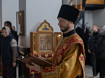 Архипастырь совершил воскресное богослужение в Воскресенском соборном храме Белогорского мужского монастыря