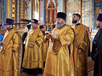 Епископ Россошанский и Острогожский Дионисий сослужил главе Воронежской митрополии за всенощным бдением в канун праздника Собора Воронежских святых