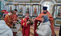 Праздник святых жен-мироносиц в Казанском храме города Павловска