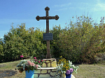 В Русской Журавке совершили соборное богослужение и крестный ход к разрушенной святыне