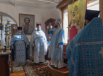 Правящий Архиерей возглавил престольные торжества храма Покрова Пресвятой Богородицы города Павловска