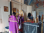 В Свято-Тихоновском соборном храме Острогожска совершены богослужения Недели Крестопоклонной