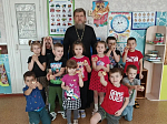 Настоятель Покровского храма посетил Шапошниковский детский сад