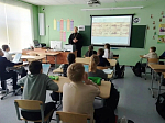 Ответственный по миссионерской работе в благочинии посетил Ольховатскую школу