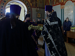 В Великую Субботу Правящий Архиерей совершил Литургию в Свято-Ильинском кафедральном соборе города Россоши
