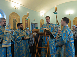Епископ Дионисий совершил Божественную литургию в Свято-Введенском храме поселка городского типа Ольховатка