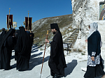 Преосвященнейший епископ Дионисий совершил Божественную литургию в Спасском храме Костомаровского женского монастыря