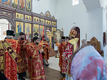 В день Радоницы Преосвященнейший епископ Дионисий совершил Литургию в Воскресенском соборе Белогорского епархиального мужского монастыря