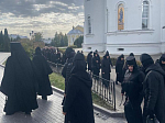 Епископ Дионисий совершил Божественную литургию в Свято-Троицком соборе Серафимо-Дивеевского монастыря с. Дивеево Нижегородской области