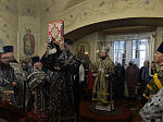 В пятницу 2-й седмицы Великого поста правящий архиерей совершил Литургию Преждеосвященных Даров в Казанском храме с. Гнилое