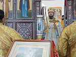 Епископ Россошанский и Острогожский Дионисий совершил Божественную литургию в Воскресенском соборе Белогорского епархиального мужского монастыря