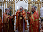 Преосвященнейший епископ Дионисий совершил Божественную литургию в Георгиевском храме села Терновое Острогожского района
