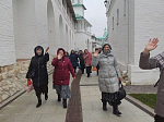 Паломники из благочиния помолились у мощей блаженной Матроны Московской